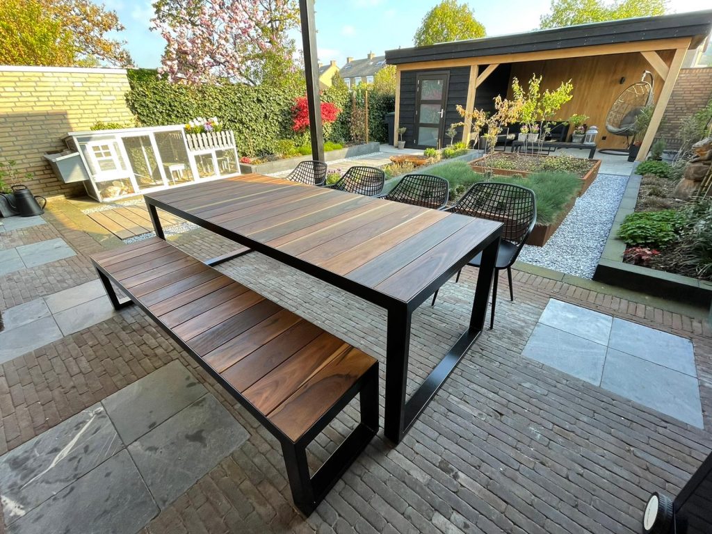 Tuintafel van ipé hout Box One Design